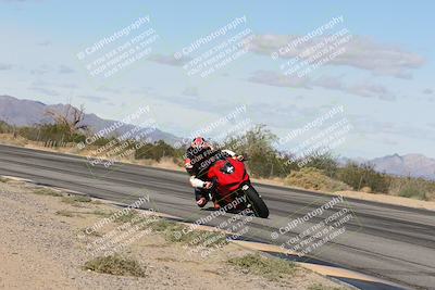 media/Nov-16-2025-Race Pace (Sun) [[8c5fa54630]]/Non Verified Riders (1st 20 Minutes)/3-Turn 3 Inside (11am)/